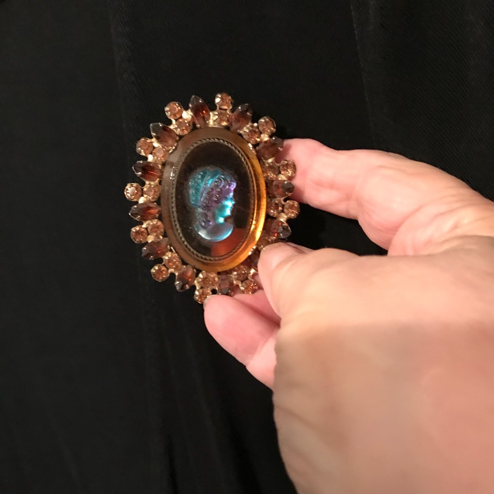 Rare glass cameo